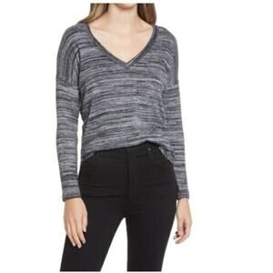 Bobeau Women's Space Dyed V-Neck‎ Knit Top In Raven Mix Medium MSRP $54